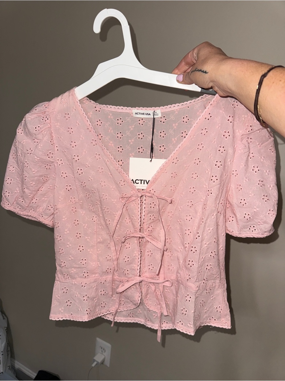 One Loved Babe Soft Pink Eyelet Tie-Front Puff Sleeve Blouse _ NEW WITH TAGS (S)